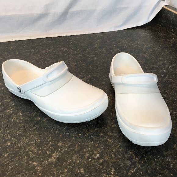 white women's crocs size 7